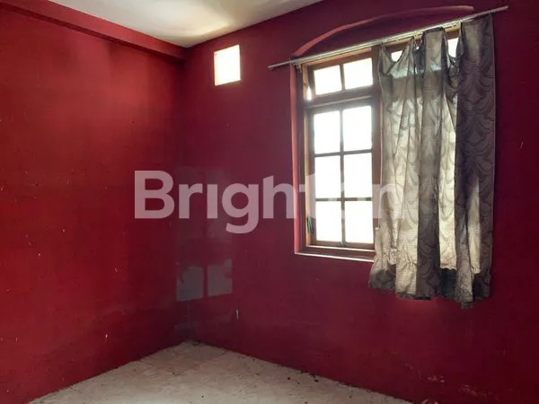 image RUMAH DI JALAN IMAM BONJOL KEDIRI (2)