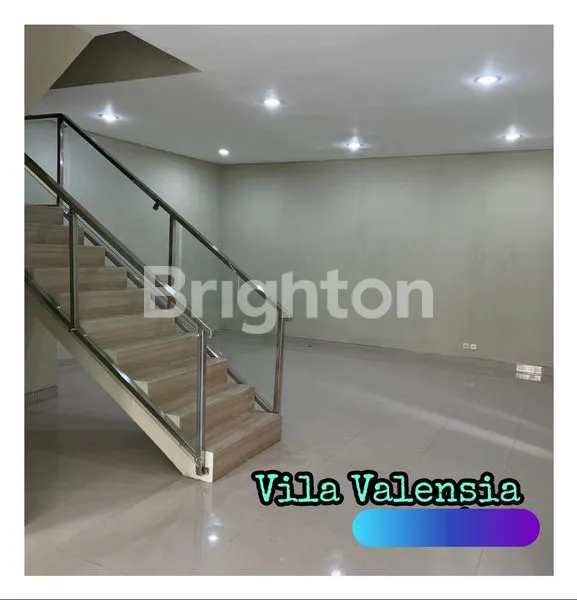 image RUMAH BARU, MINIMALIS 2 LANTAI NYONTONG SURABAYA BARAT DEKAT PTC (2)