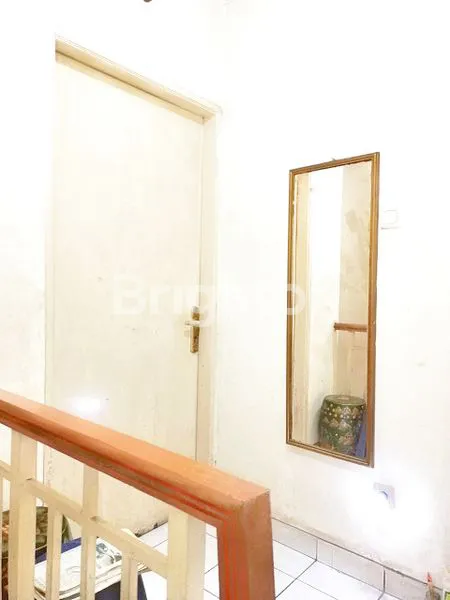 image RUMAH MURAH 2 LT DI JL TAMAN PALEM LESTARI JAKARTA  (4)