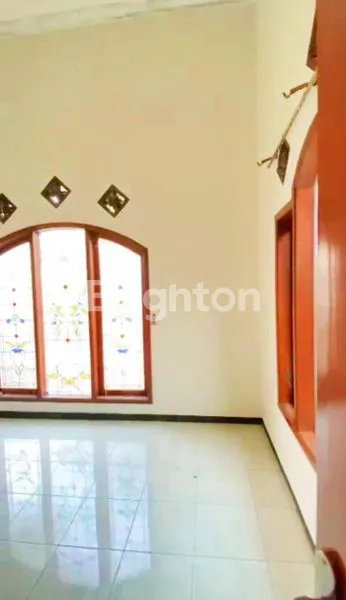 image RUMAH POROS JALAN RAYA STRATEGIS DI PAKISAJI BEKAS USAHA KULINER (5)