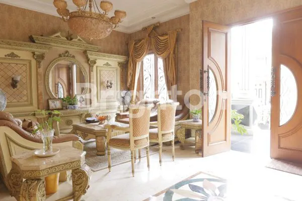 image RUMAH MURAH MEGAH  DI TAMAN CENTURY KOTA BEKASI (3)