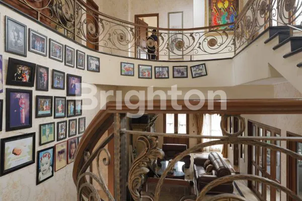 image RUMAH MURAH MEGAH  DI TAMAN CENTURY KOTA BEKASI (9)