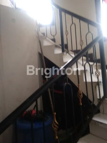 image RUMAH LUAS ARAYA (4)