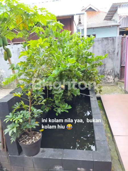 image RUMAH PINGGIR JALAN RAYA LAHAN LUAS KONDISI TERAWAT DAN BAGUS DI JUAL FULL FURNISH (8)