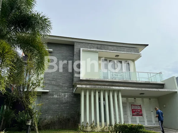 image RUMAH MOUNTAIN VIEW DI TAMAN YUNANI R21 SENTUL (1)