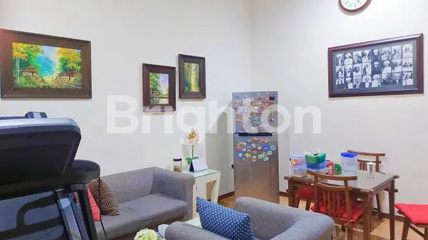 image RUMAH BAGUS MODERN FULLY FURNISHED LOKASI AREA KELUD KLOJEN PUSAT KOTA MALANG (4)