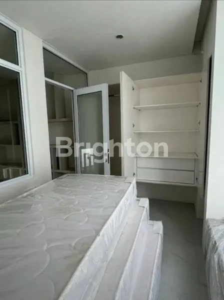 image RUMAH BARU SIAP HUNI FULL FURNISH DI TABEBUYA BSD TANGERANG (3)