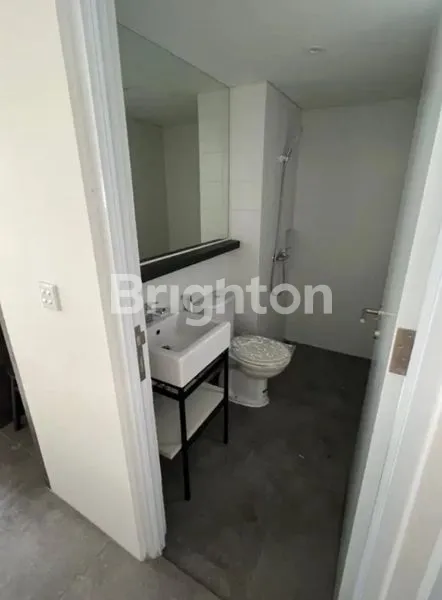 image RUMAH BARU SIAP HUNI FULL FURNISH DI TABEBUYA BSD TANGERANG (8)