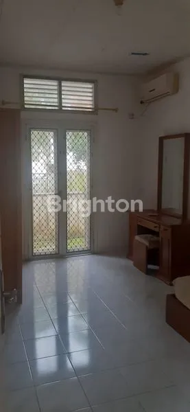 image RUMAH WIKA BOULEVARD COCOK UNTUK USAHA HOOK 008JR (4)