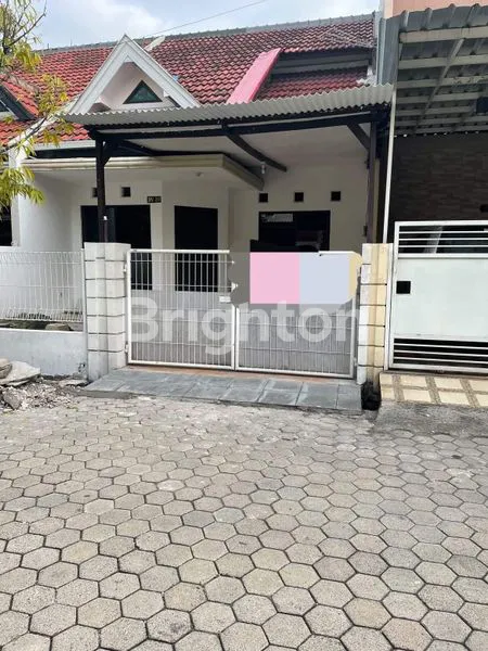 image RUMAH SIAP HUNI DI PERUM PONDOK WIYUNG INDAH SURABAYA (1)