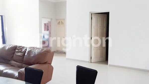 image ADENIA RUMAH BAGUS + PERABOT SIAP HUNI DI GRAHA PADMA SEMARANG BARAT (3)