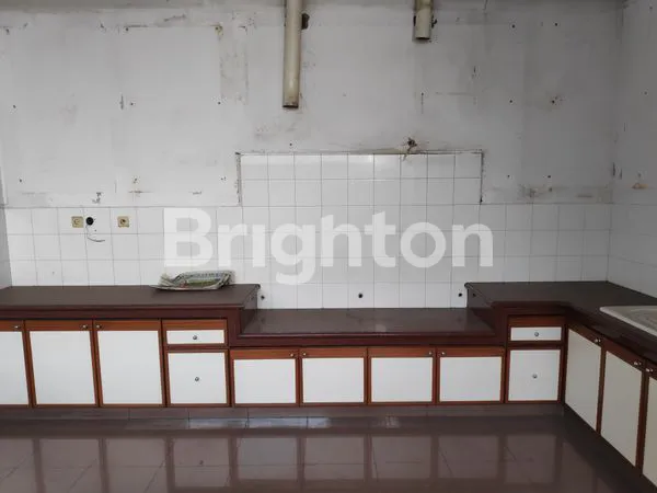 image BEST LOCATION RUMAH DI JALAN UTAMA  SETIABUDI COCOK UNTUK BISNIS (7)