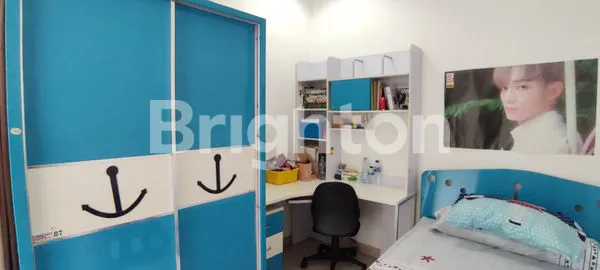 image RUMAH 2 LANTAI SIAP HUNI PANMEN DEPAN TAMAN BANGUNAN CUKUP BARU DEKAT KENJERAN PAKUWON CITY MERR (1)