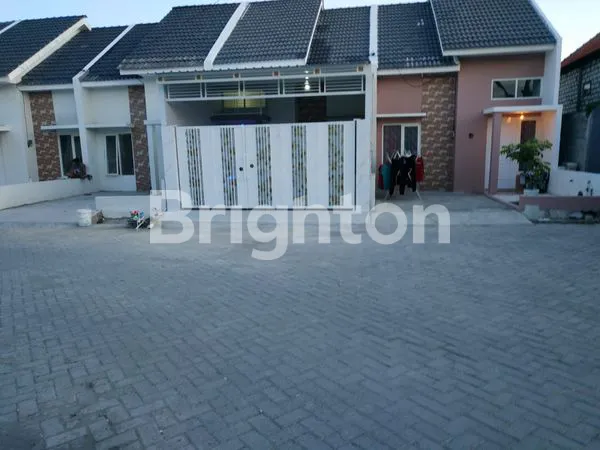 RUMAH BAGUS MURAH ALANA REGENCY CERME GRESIK5%