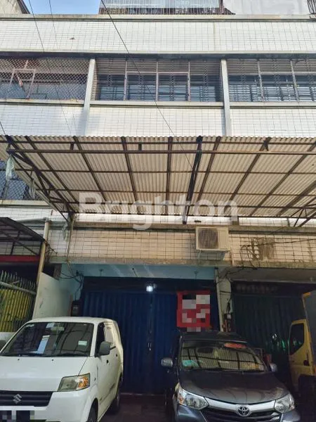 image RUKO KOMERSIAL PANGERAN JAYAKARTA 4 LANTAI FULL (2)