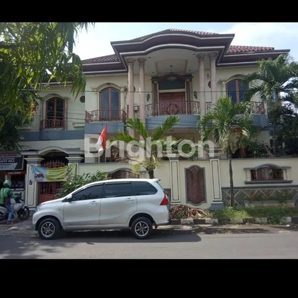 image RUMAH BESAR DEKAT 100 M JL FARMAWATI,DEKAT ADA SWALAYAN, SEKITAR PERNIAGAAN  (1)