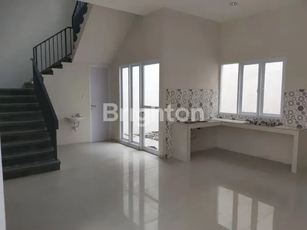 image RUMAH GRESS SIAP HUNI SURABAYA BARAT DEKAT RAYA HR MUHAMMAD (3)