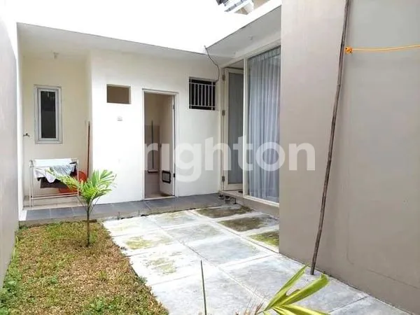 image RUMAH 1 LANTAI SEMI FURNISHED (7)
