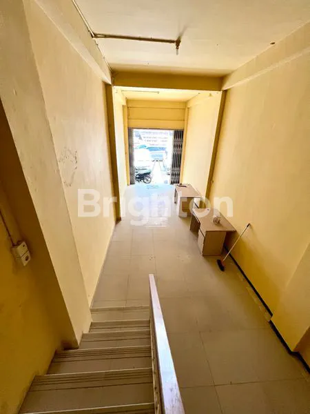 image RUKO BAGUS UNTUK BISNIS LOKASI SUPER STRATEGIS DI PASAR (4)