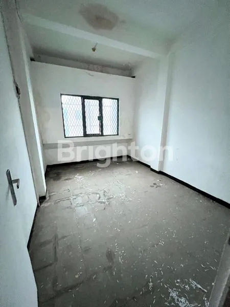 image RUKO BAGUS UNTUK BISNIS LOKASI SUPER STRATEGIS DI PASAR (6)