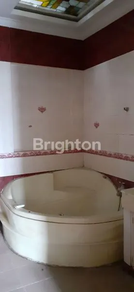 image RUMAH LUX DI KOMPLEK ISTANA REGENCY SIAP HUNI (3)