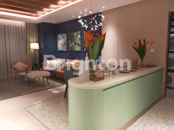 image LUMIERE ELEVEE ALAM SUTERA (1)