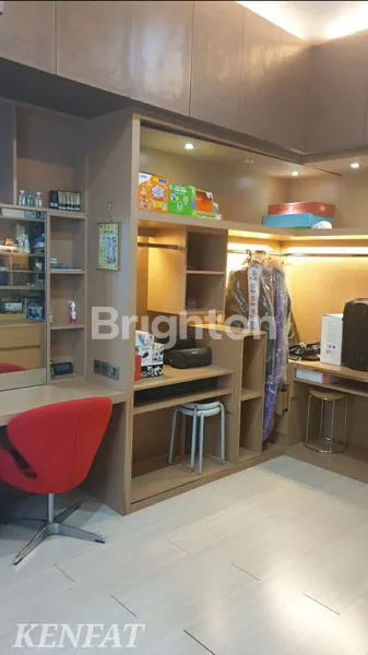 image RUMAH BAGUS TERAWAT PAKUWON INDAH CLUSTER ONE GOLF TERRACE SURABAYA BARAT (7)