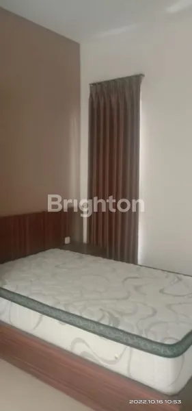 image RUMAH BAGUS 2LT SEMI FURNISHED DLM LINGKUNGAN PERUMAHAN ELIT DEKAT JEC (5)