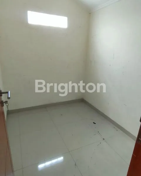 image RUKO MURAH  SIAP PAKAI 3,5 LANTAI (1)