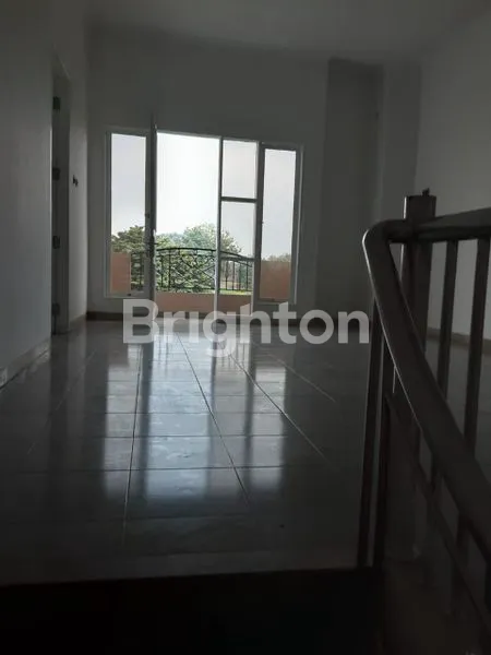 image RUMAH CANTIK LUAS NYAMAN 2 LANTAI IDAMAN KELUARGA (3)