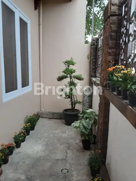 image RUMAH CANTIK LUAS NYAMAN 2 LANTAI IDAMAN KELUARGA (7)