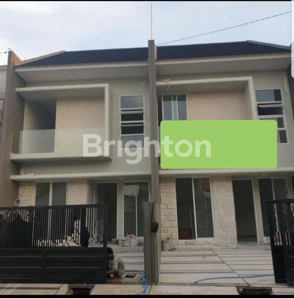 image RUMAH GRESS MINIMALIS DI KLAMPIS SEMOLO (1)