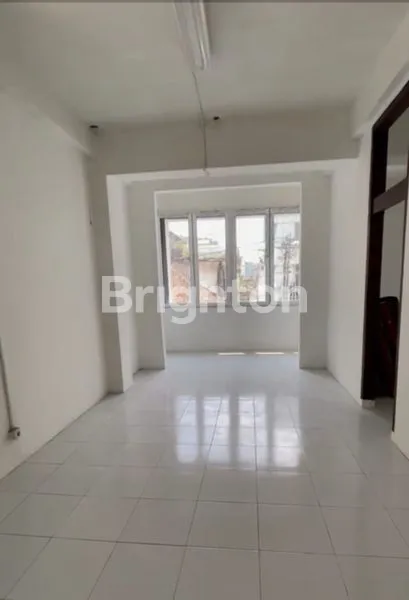 image RUKO 4 LT POSISI STRATEGIS DI SAYAP BANCEY, BANDUNG (4)