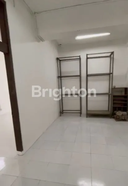 image RUKO 4 LT POSISI STRATEGIS DI SAYAP BANCEY, BANDUNG (8)