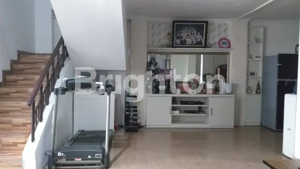 image KONDISI RUMAH BARU RENOV PERUM BABATAN PRATAMA !! (4)