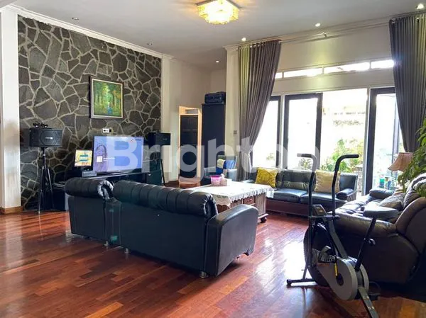 image RUMAH RASA VILLA DIBAWAH HARGA PASAR BONUS FURNITURE (3)