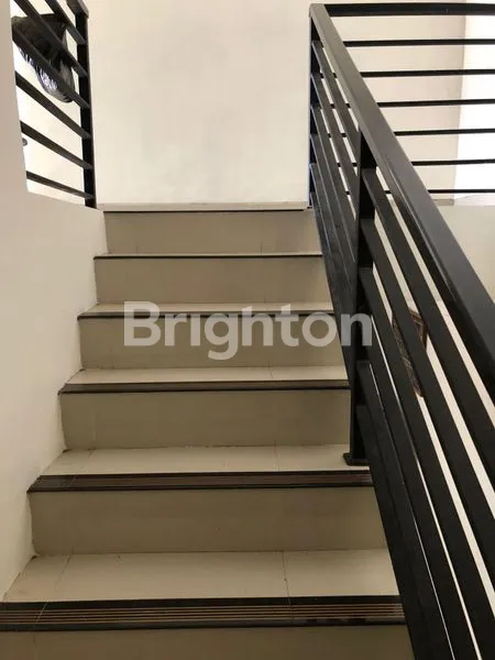 image RUMAH 3 LANTAI DI TUKAD PANCORAN RENON (2)