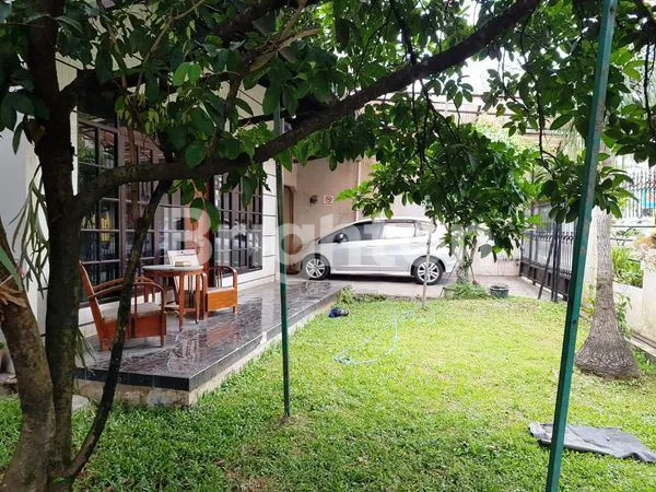 image RUMAH LAMA MAINROAD SAYAP JL. BKR BANDUNG (1)