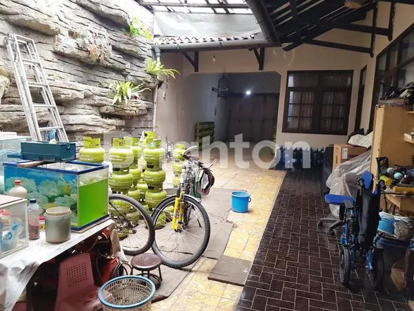 image RUMAH LAMA MAINROAD SAYAP JL. BKR BANDUNG (3)