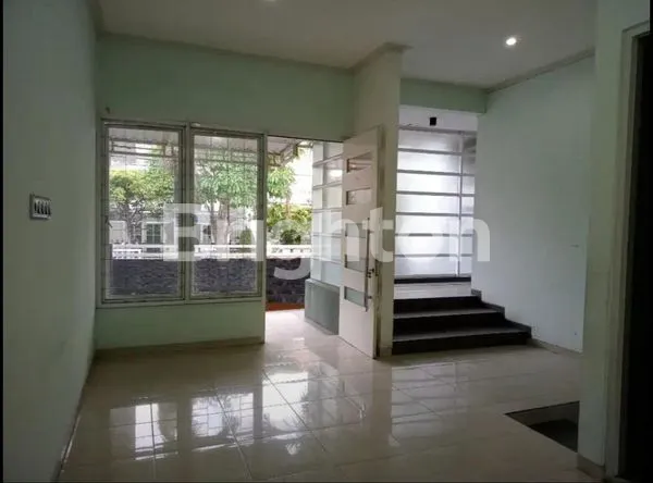image ISTIMEWA, RUMAH ARTISTIK DI PONDOK CANDRA (7)