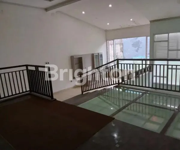 image ISTIMEWA, RUMAH ARTISTIK DI PONDOK CANDRA (4)