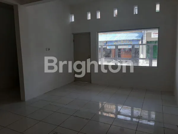 image DI SEWAKAN KIOS DI PINGGIR JALAN YANG SANGAT RAME  DI BANTAR KEMANG-BOGOR TIMUR (6)