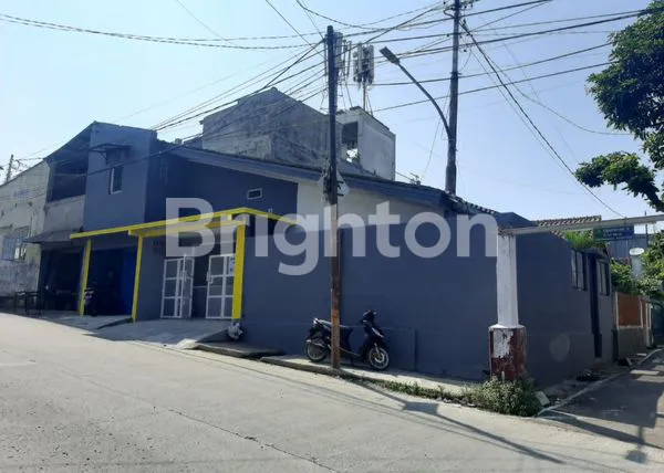 DI SEWAKAN KIOS DI PINGGIR JALAN YANG SANGAT RAME  DI BANTAR KEMANG-BOGOR TIMUR