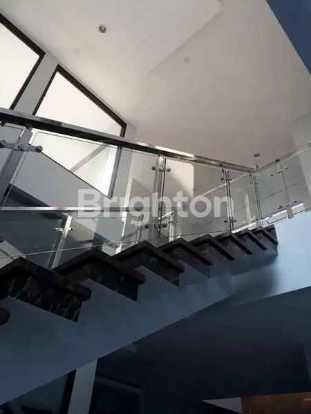 image RUMAH 2 LANTAI BABATAN PRATAMA  (4)