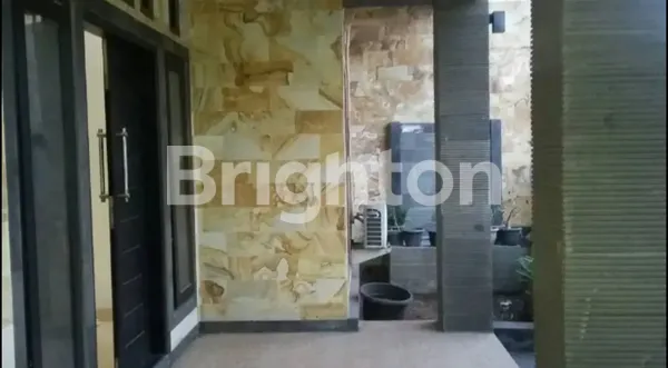 image RUMAH SIAP HUNI UNFURNISHED DI TAMAN GRIYA JIMBARAN (2)