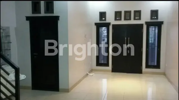 image RUMAH SIAP HUNI UNFURNISHED DI TAMAN GRIYA JIMBARAN (4)