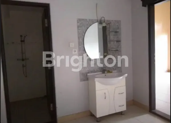 image RUMAH SIAP HUNI UNFURNISHED DI TAMAN GRIYA JIMBARAN (5)