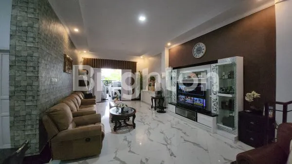 image RUMAH CANTIK 2 LANTAI DI PONDOK SURYA INDAH (7)