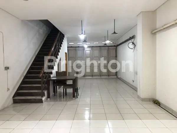 image RUKO 3 LANTAI ISTANA PASTEUR (5)