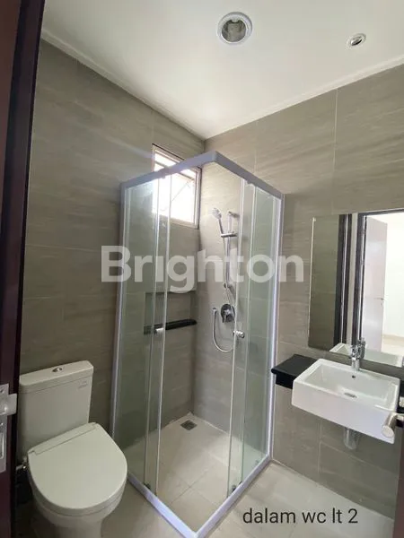 image RUMAH SIAP HUNI DI PIK 2 TANGERANG (5)